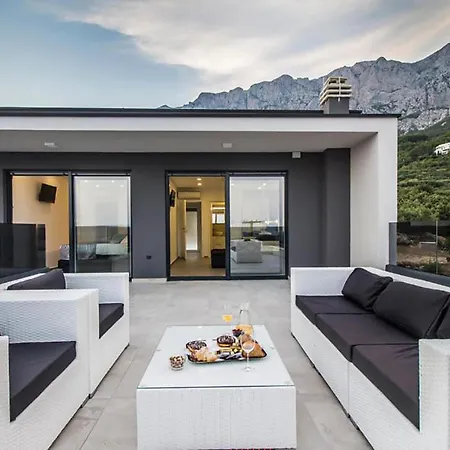 Pet Friendly In With Sauna * Makarska